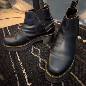 Doc martens platform Chelsea boots